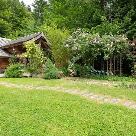 Des Amoureux Peche Et Rando Chalet *